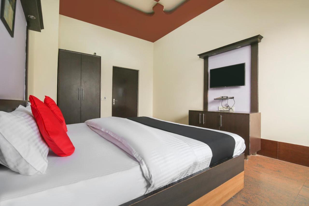 Capital O 68148 Hotel Shree Jee Palace Ghaziabad Exterior photo