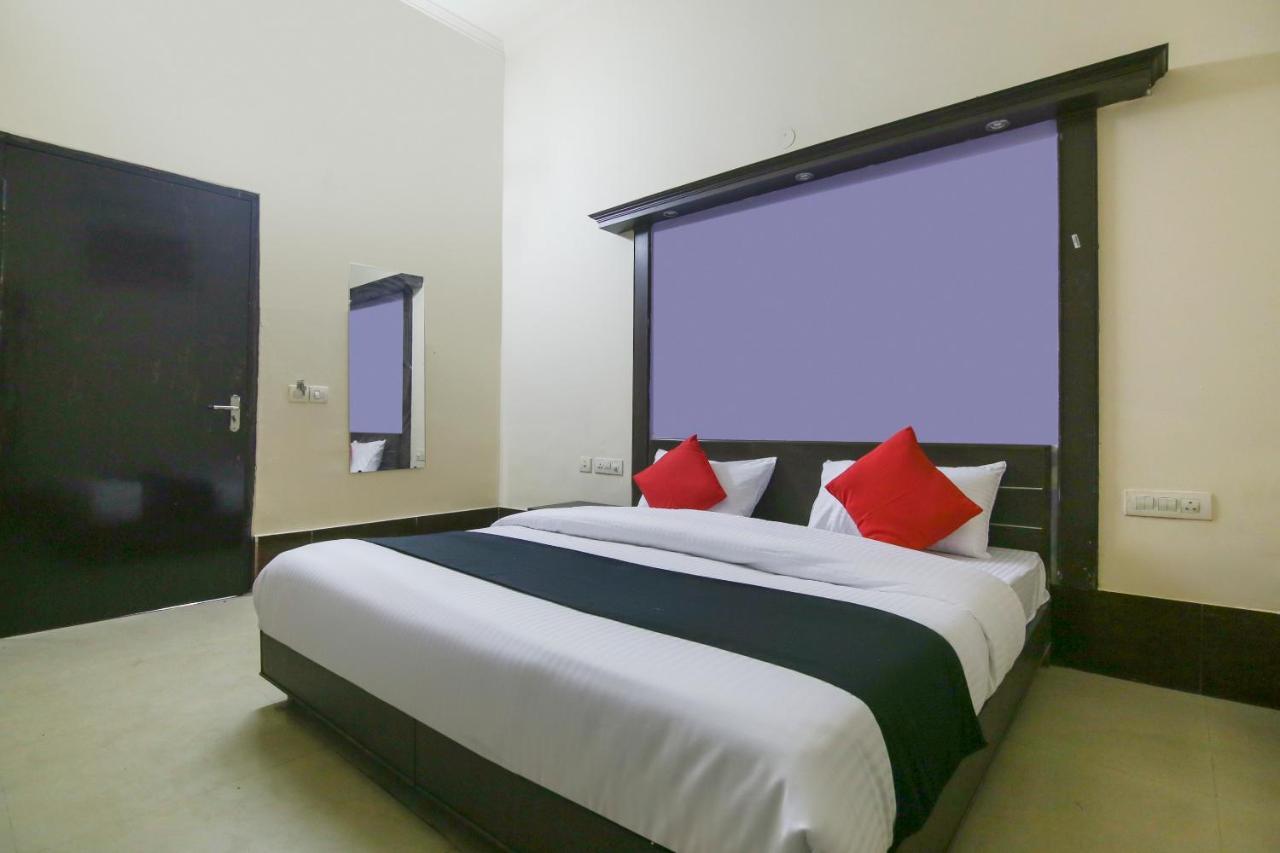 Capital O 68148 Hotel Shree Jee Palace Ghaziabad Exterior photo