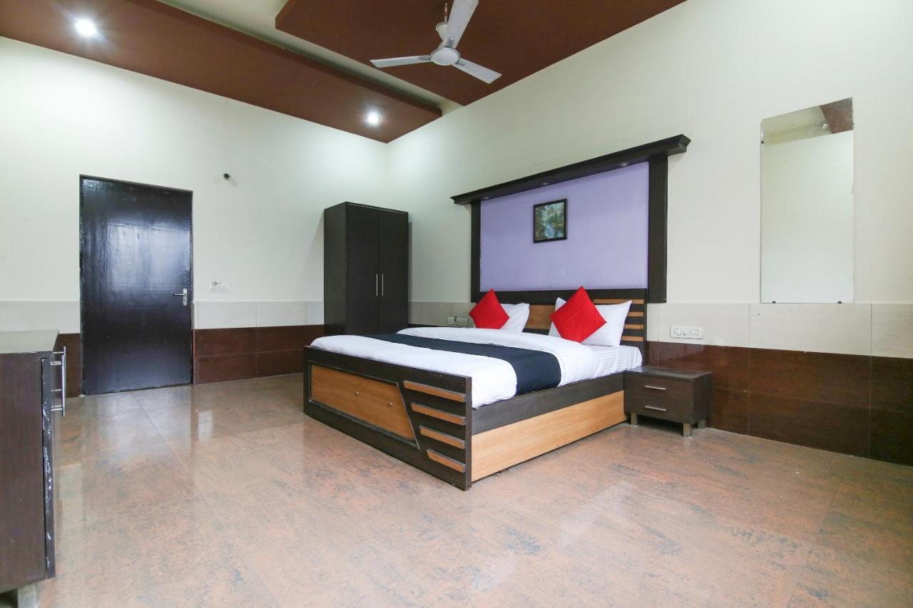 Capital O 68148 Hotel Shree Jee Palace Ghaziabad Exterior photo